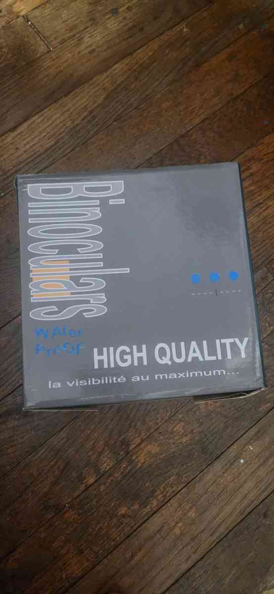 Binoculars for adults - Baldwin, New York - FleaMarketBay