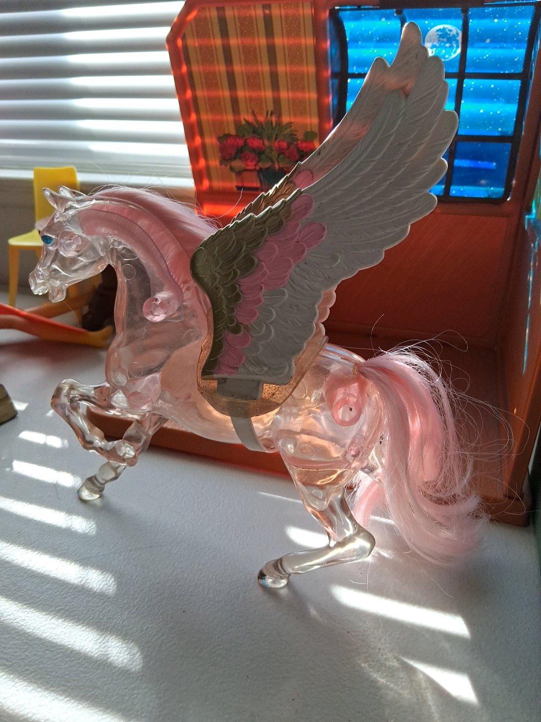 VINTAGE PINK CLEAR SWIFTWIND SHE RA HORSE - Turlock, California - FleaMarketBay