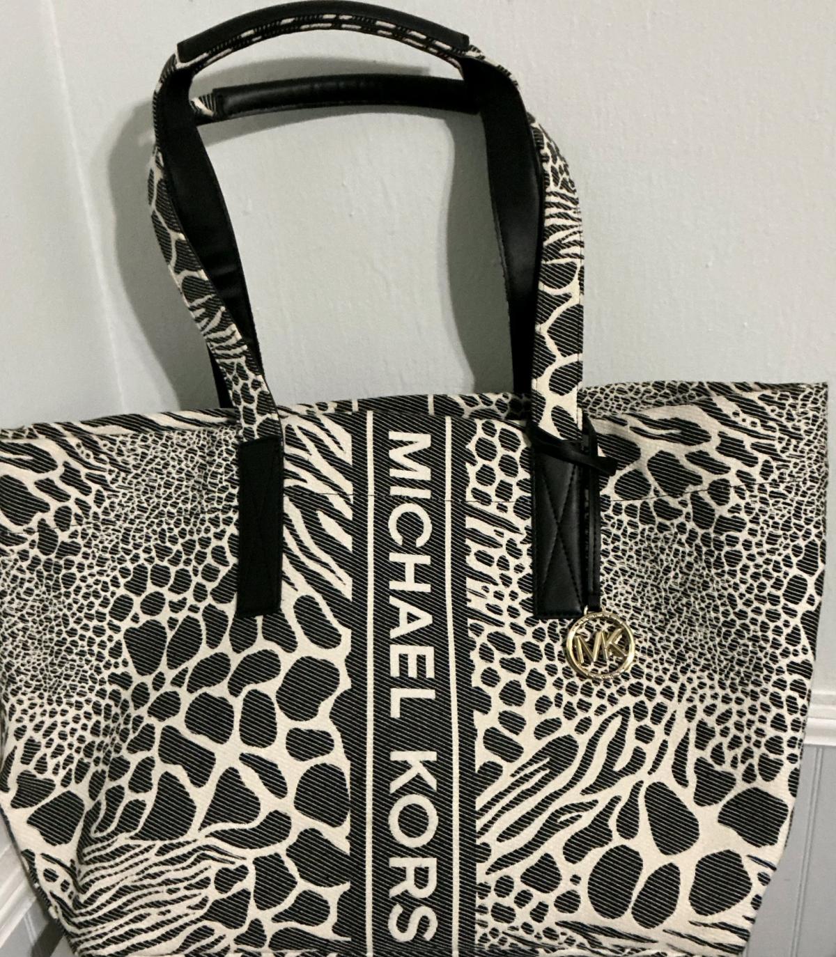 MICHAEL KORS HANDBAG