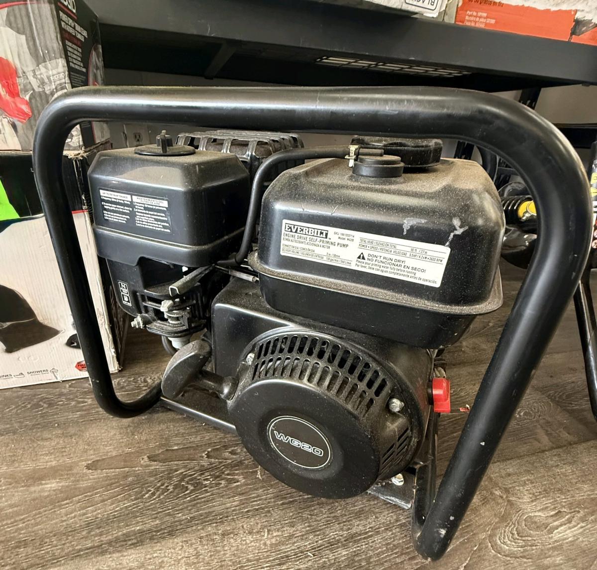 everbilt water pump - Cobb, Georgia - FleaMarketBay