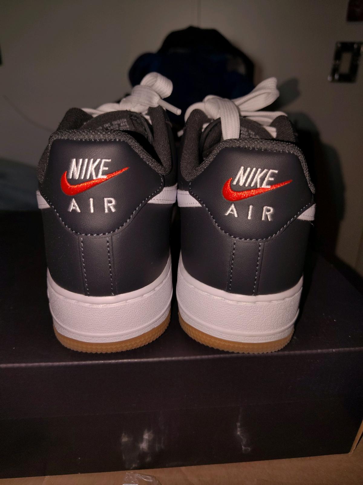 mens Nikes size 9 - Chambersburg, Pennsylvania - FleaMarketBay