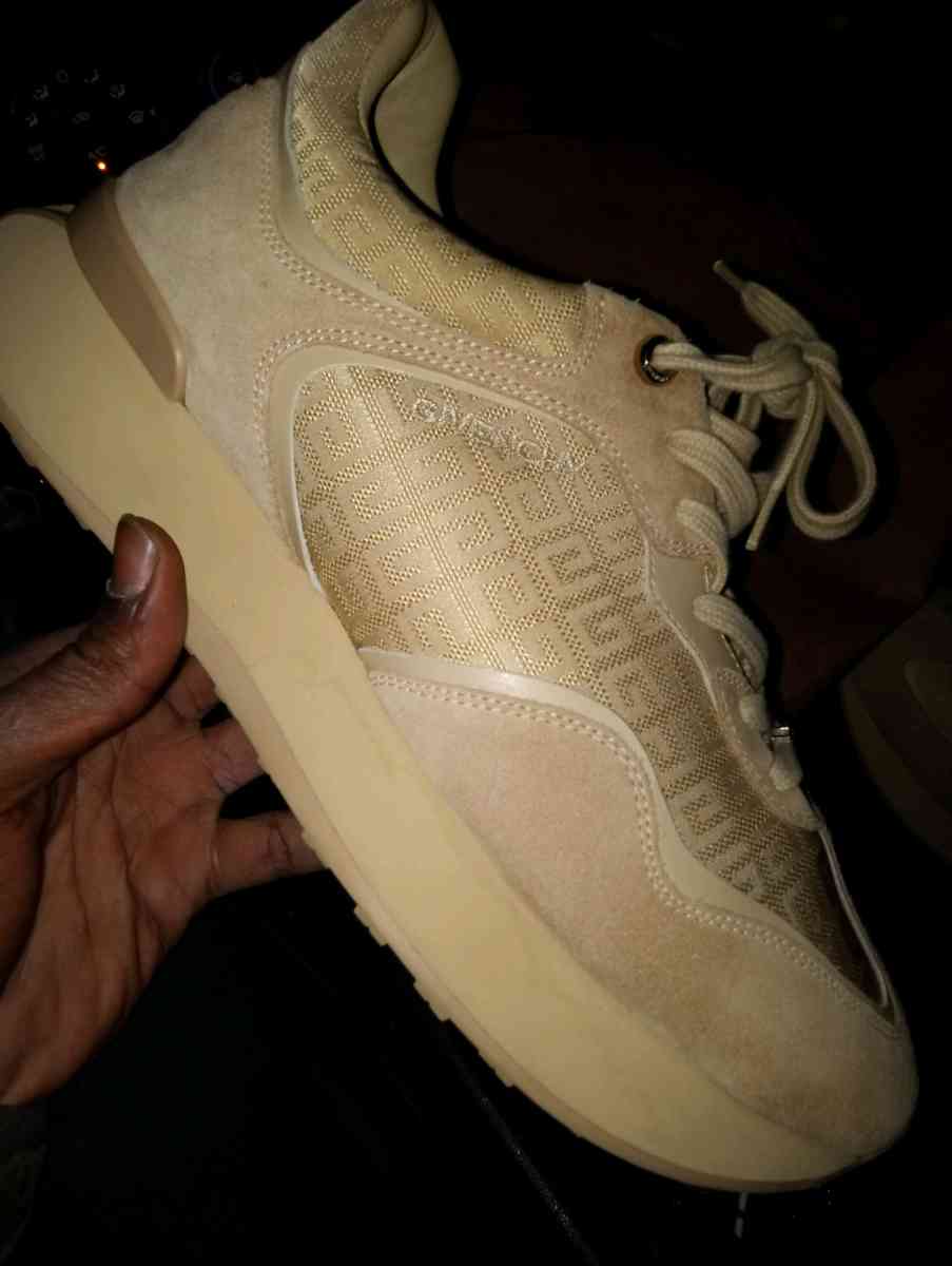 Givenchy runner active patent leather low trainers - Chicago, Illinois