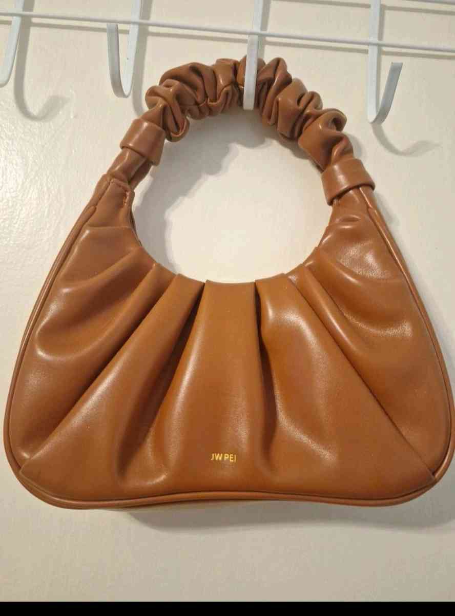 JW PEI brown bag - Houston, Texas - FleaMarketBay