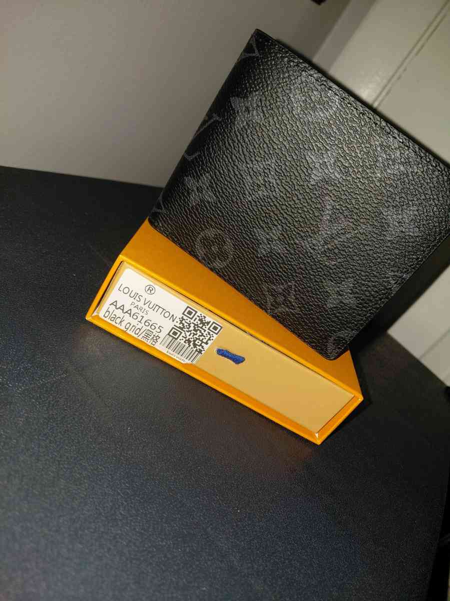 Wallet - Coconut Creek, Florida - FleaMarketBay