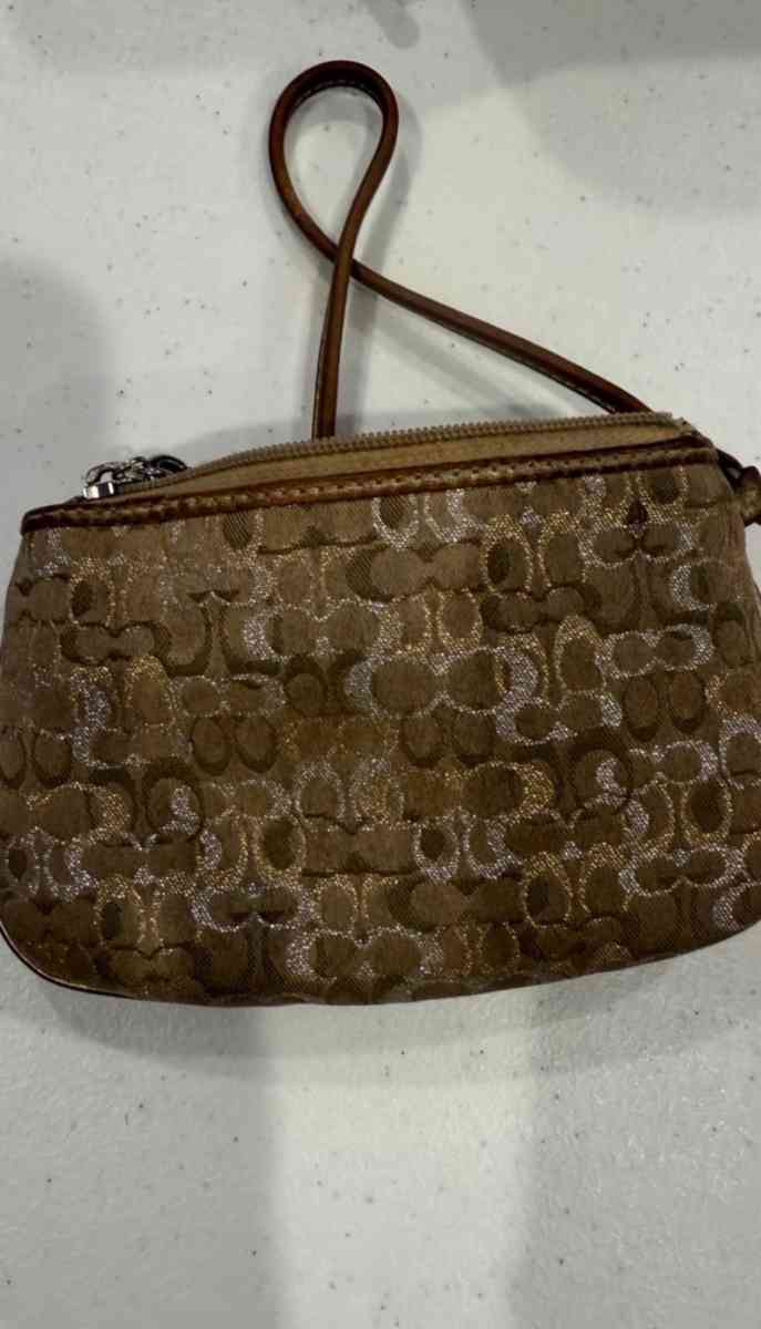 AUTHENTIC VINTAGE Coach Signature Wristlet Bundle  Set of 2 - Los Angeles, California - FleaMarketBay