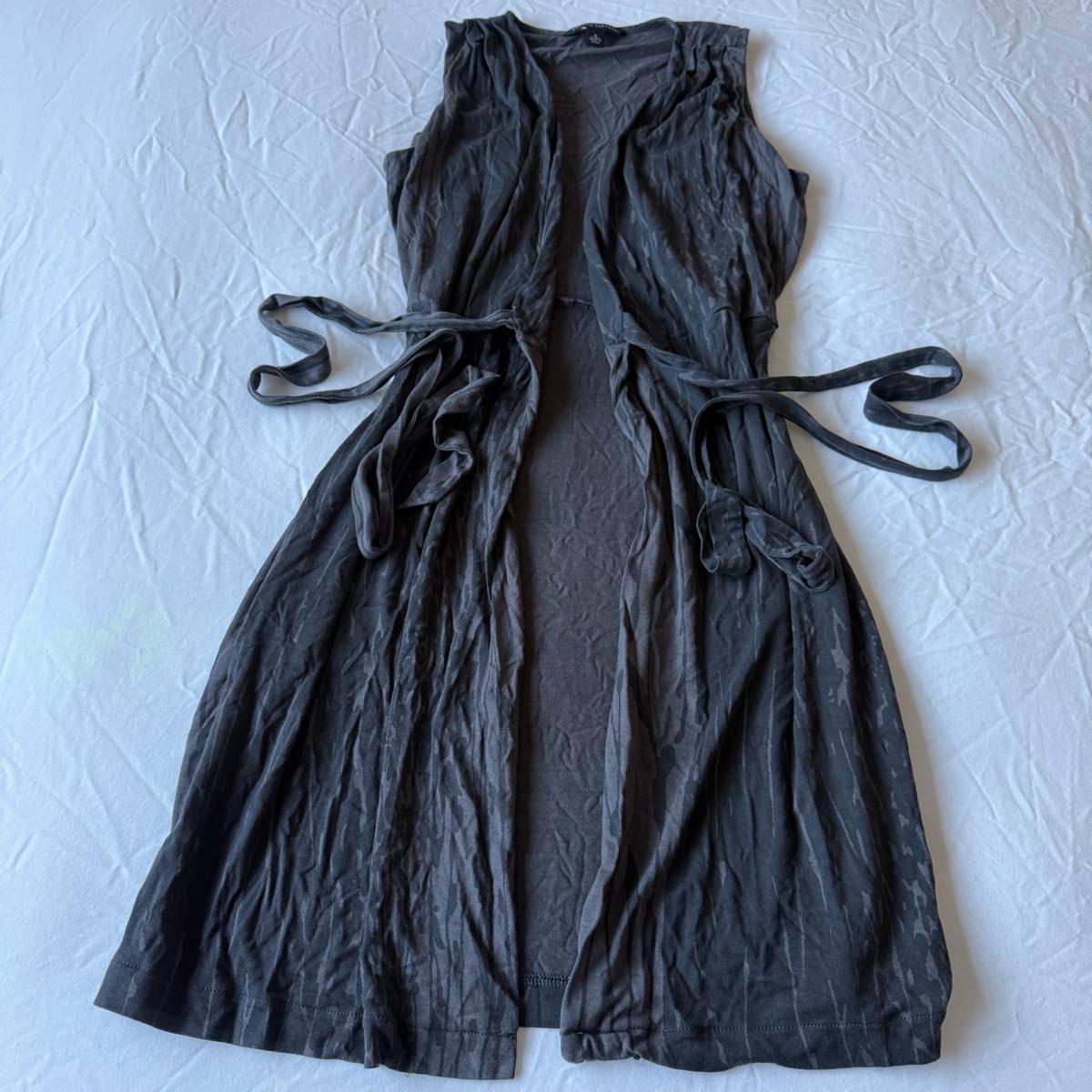 Banana Republic 70 Silk Sleeveless Long Duster Vest  Charcoa - Los Angeles, California