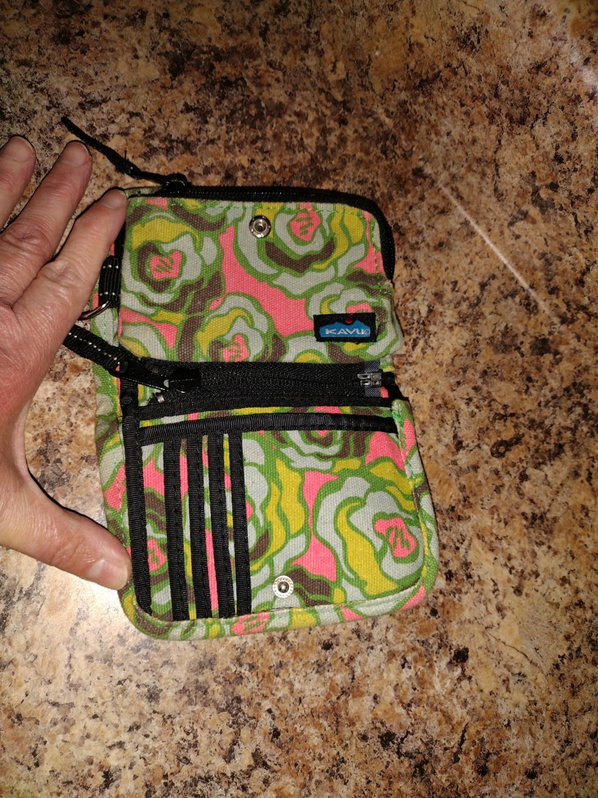 11 Wallets - Corning, Arkansas - FleaMarketBay