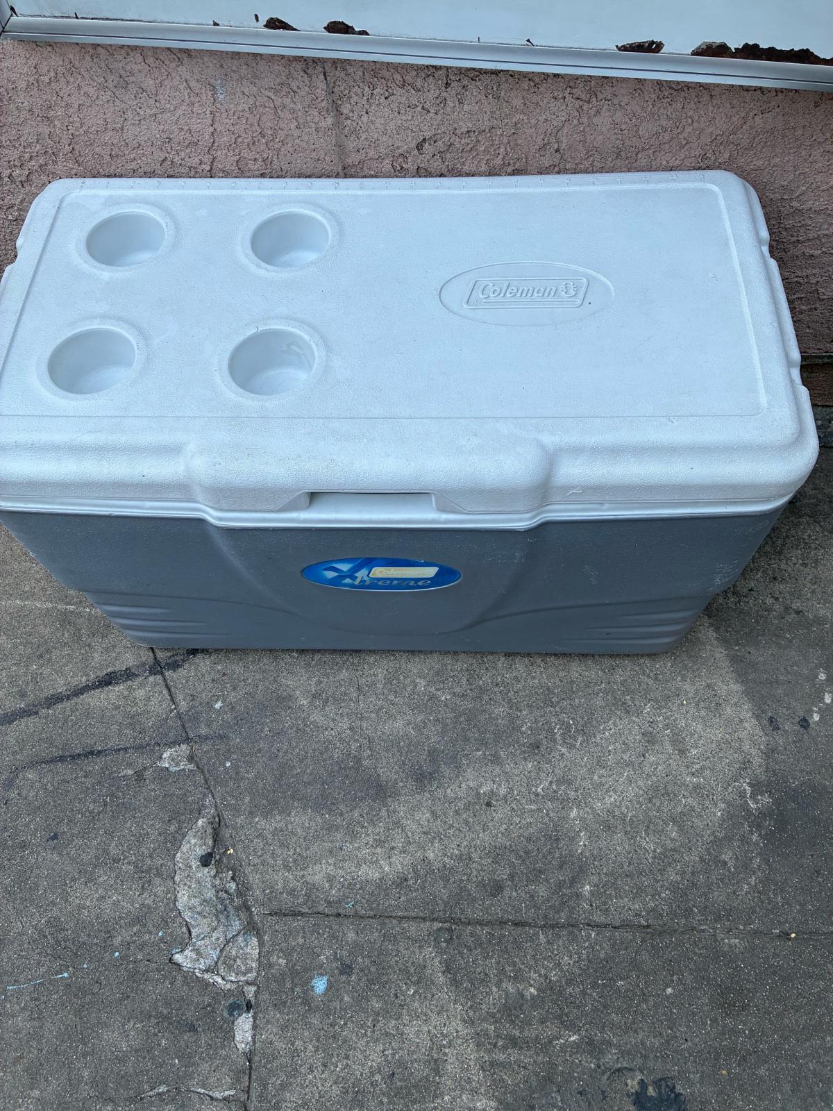 Cooler Coleman - Maywood, California - FleaMarketBay