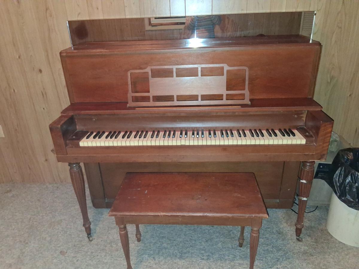 piano - Bear Creek, North Carolina