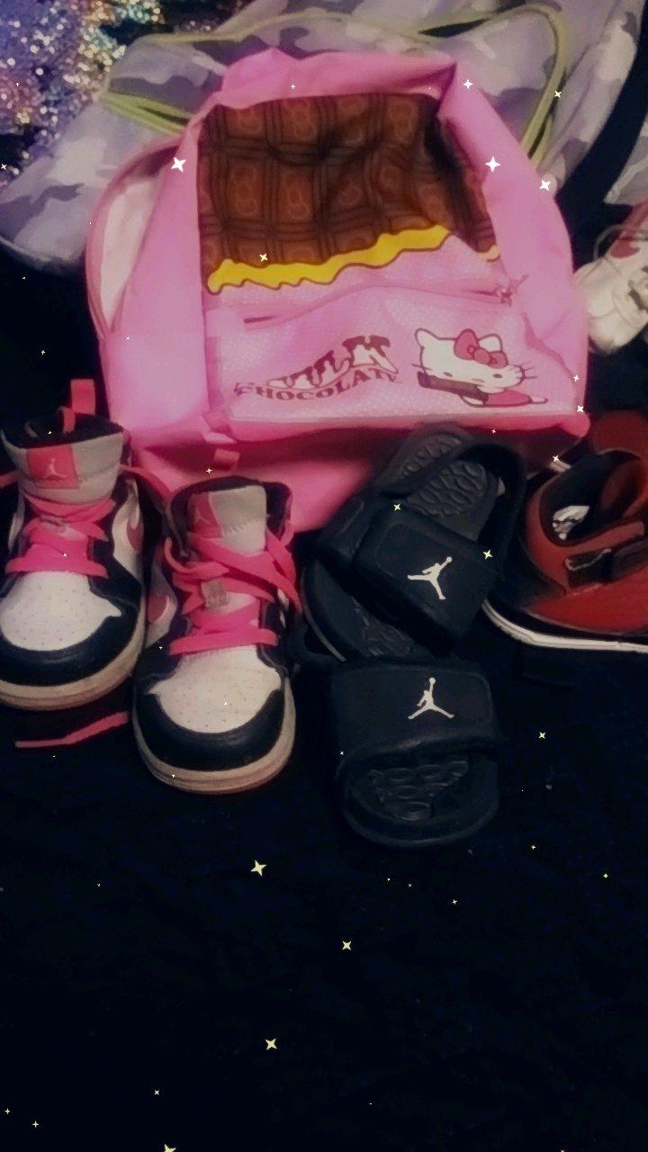 kids clothes and shoes - Tupelo, Mississippi - FleaMarketBay