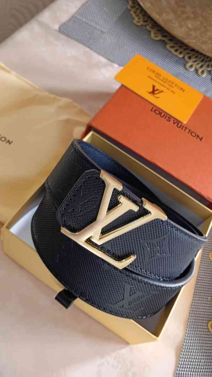 black Louis Vuitton belt - Fayetteville, North Carolina