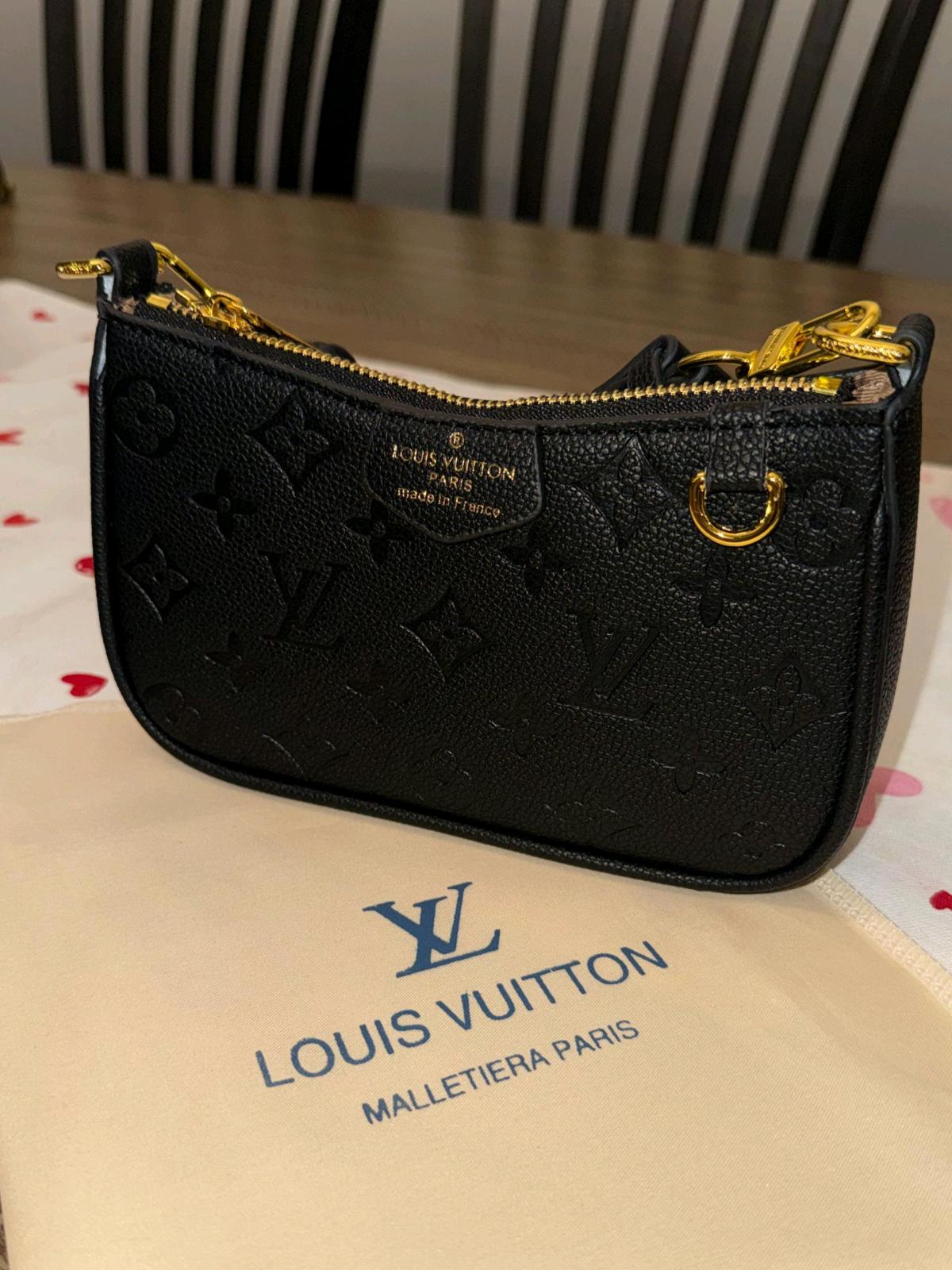 Black Shoulder Purse - Abilene, Texas - FleaMarketBay