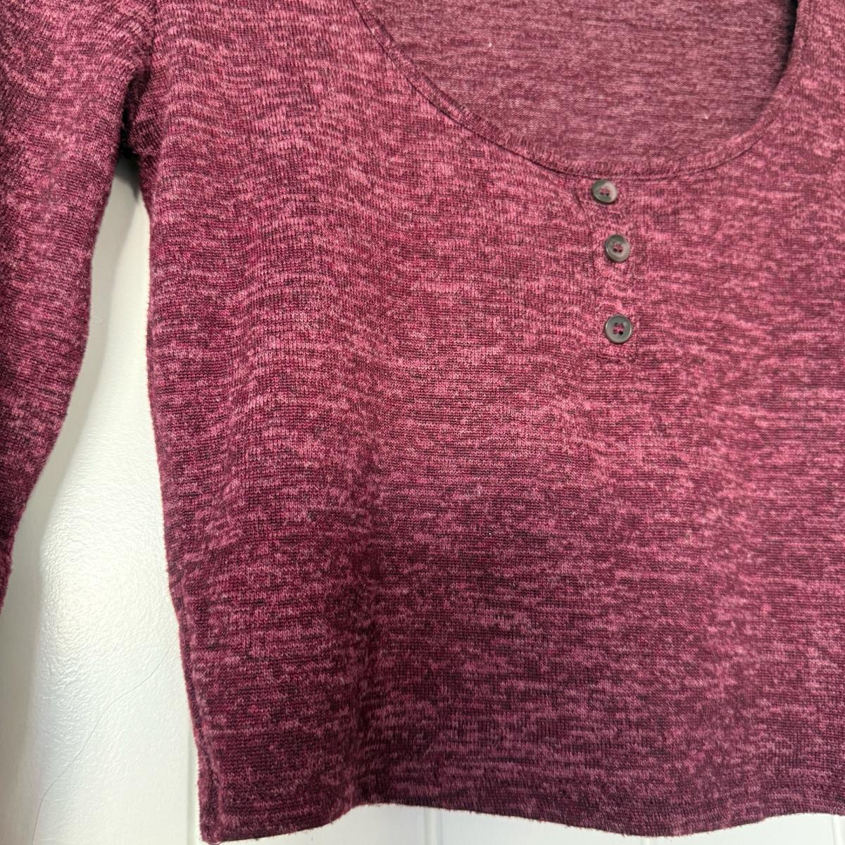 Forever 21 Burgundy Marled Cropped Henley Top  Long Sleeve S - Los Angeles, California - FleaMarketBay