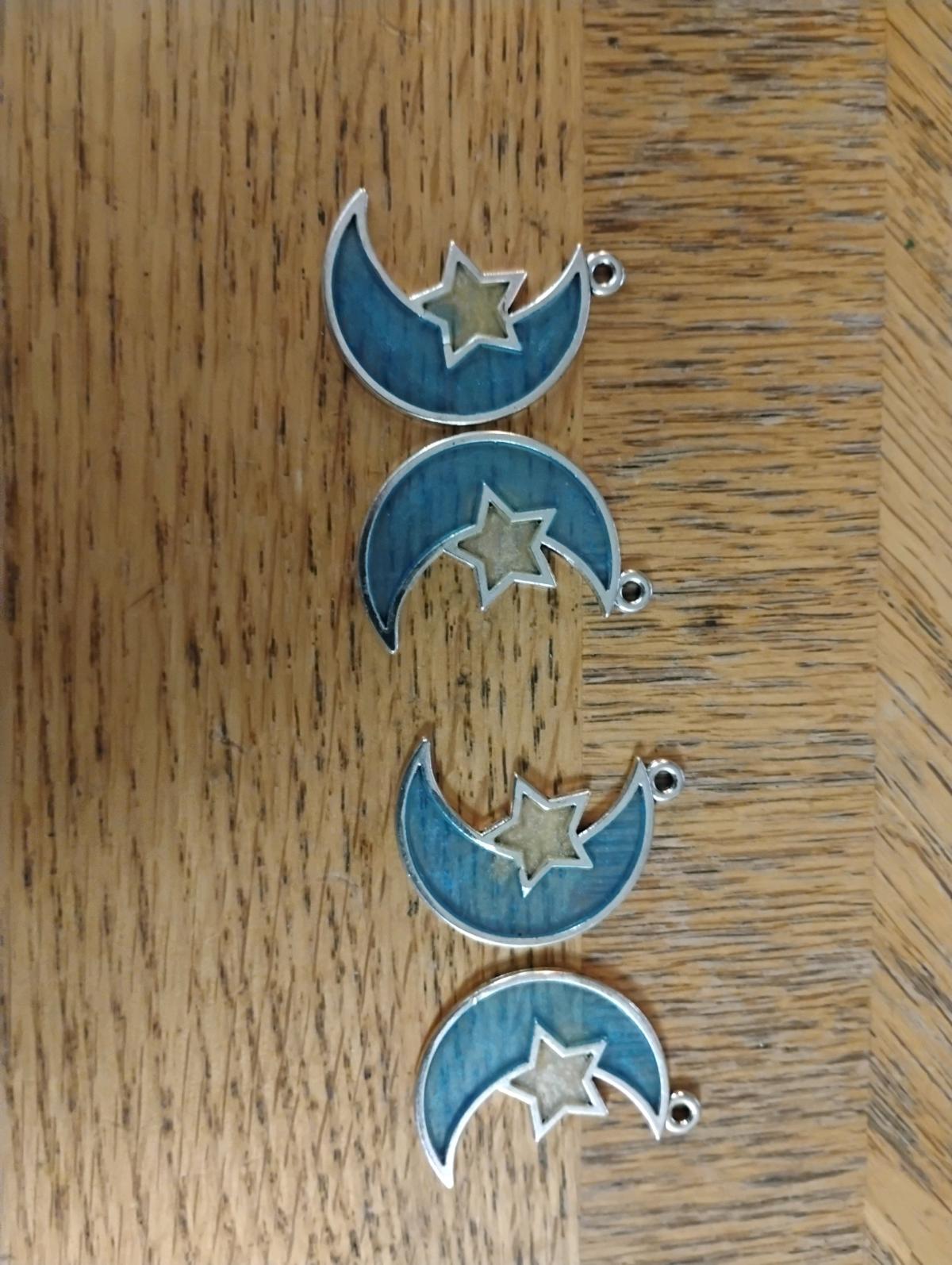 Hand Crafted and Personalization Necklaces - Girard, Pennsylvania - FleaMarketBay