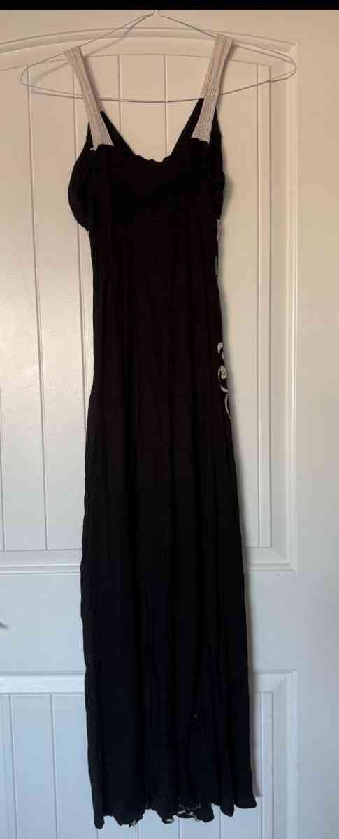 Bohemian Black Embroidered Midi Dress  Folk Floral Stitching - Los Angeles, California - FleaMarketBay