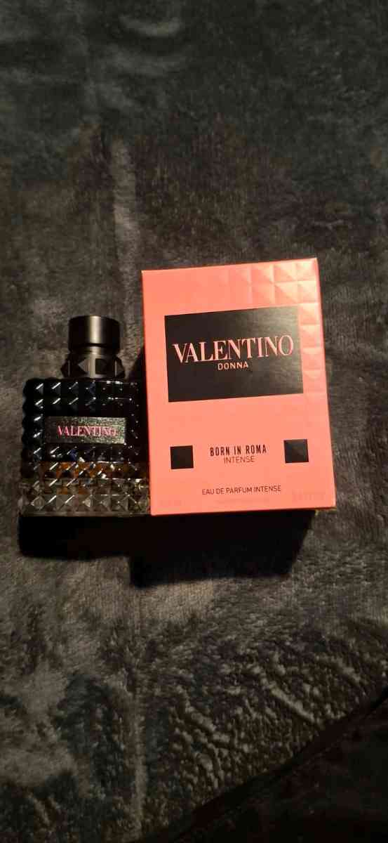 Valentino Donna Born In Roma Intense 100ML - West Palm Beach, Florida - FleaMarketBay