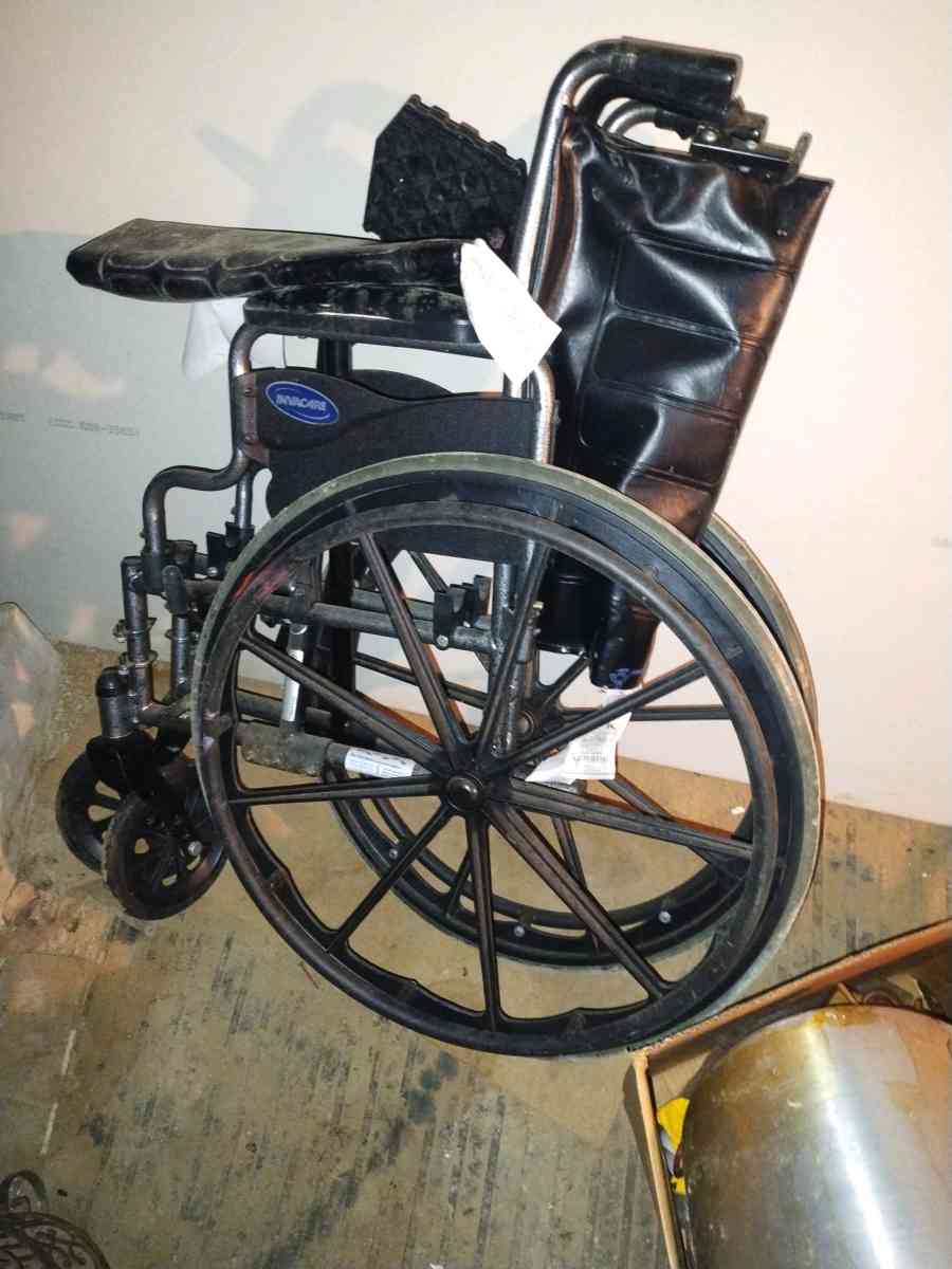2 wheel chair - Collinsville, Illinois