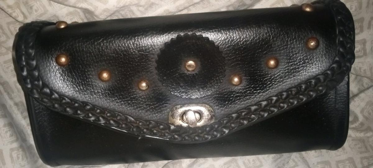 Motorcycle Windshield Bag - Westmoreland, Tennessee