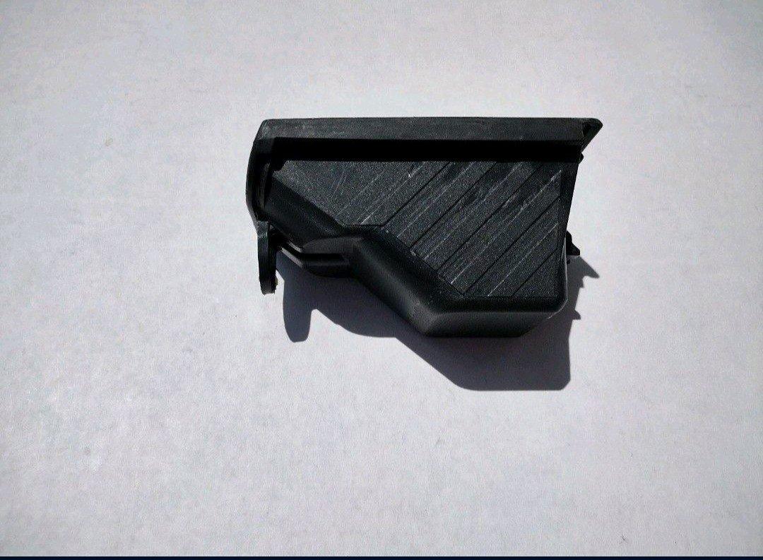 2006  Dodge Ram 1500 Cup Holder Ash Tray Insert B - Hometown, Illinois - FleaMarketBay