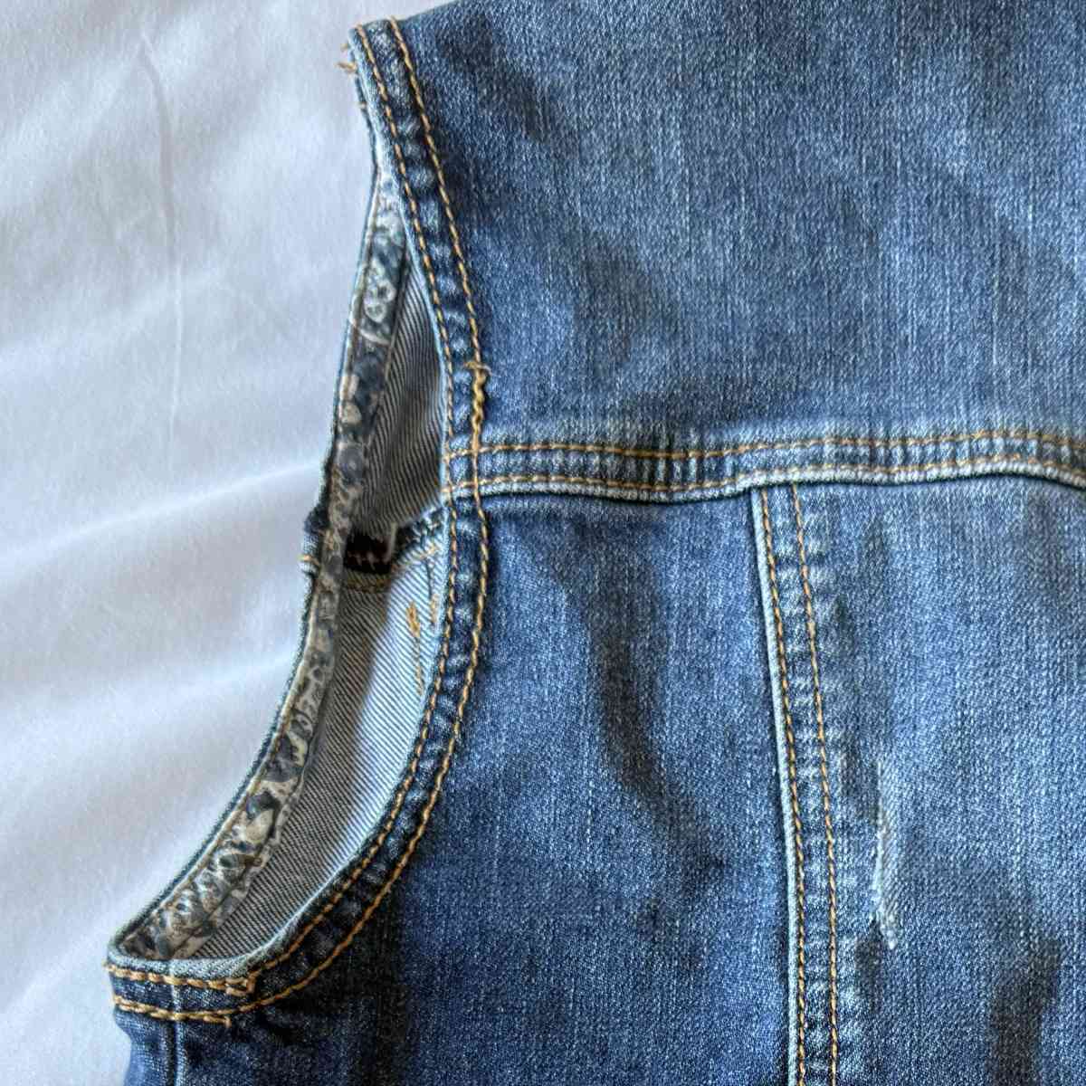 Papaya Womens Sleeveless Denim Vest  Classic Blue Jean Jacke - Los Angeles, California - FleaMarketBay