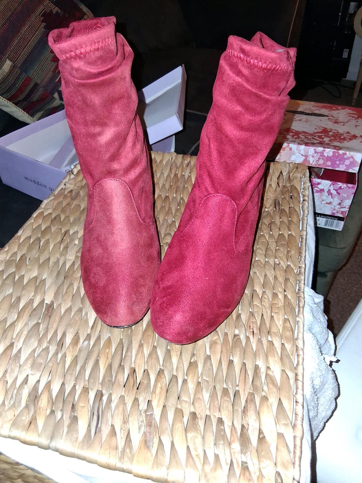 red boots - Belmont, North Carolina - FleaMarketBay