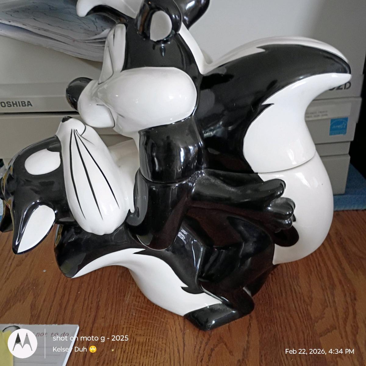 pepe Penelope  cookie jar