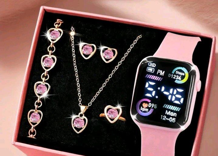 3 pieces of jewelry and watch box not included - Hartford, Alabama