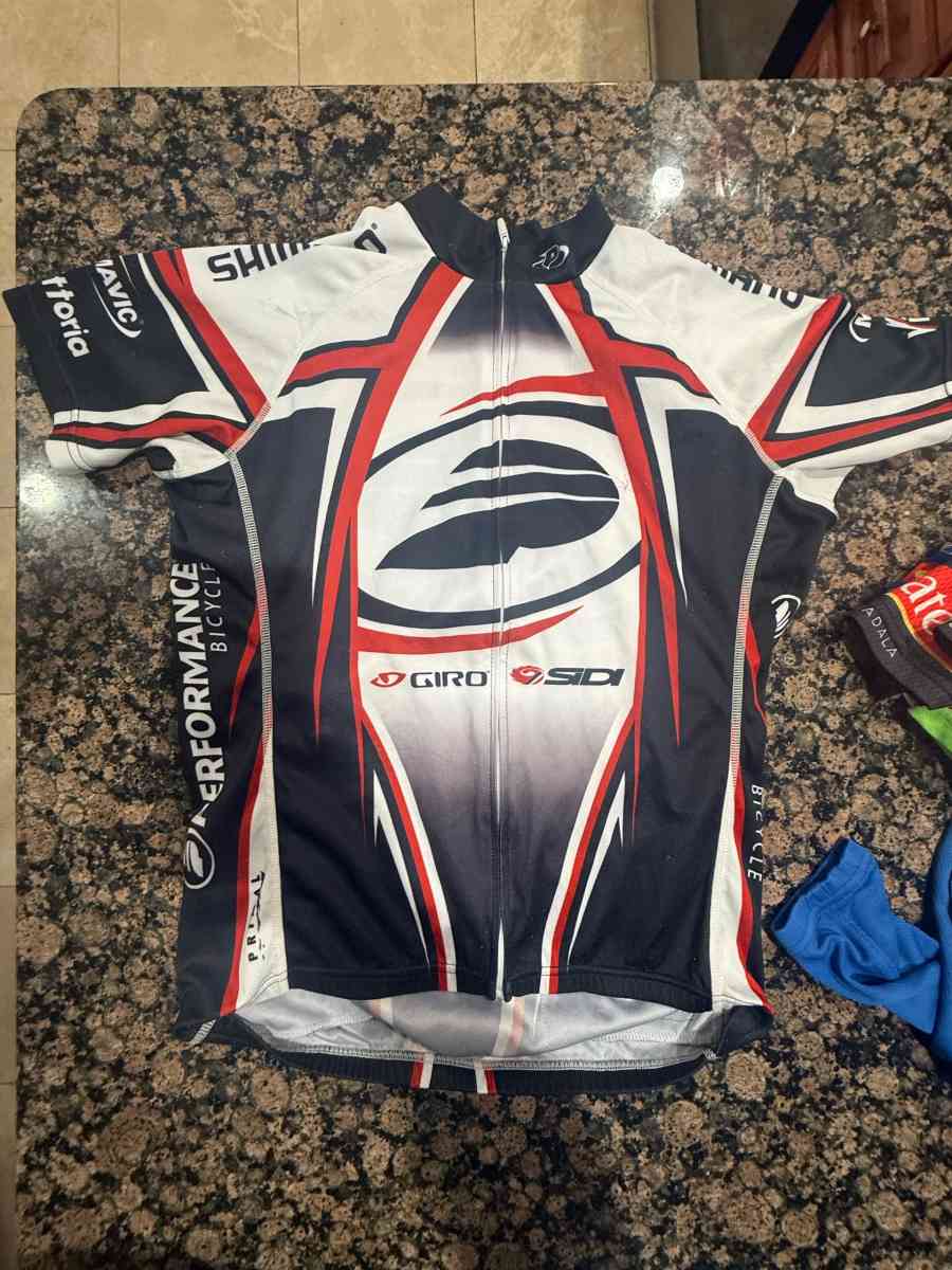 Cycling Jerseys Mdium Size - Los Angeles, California - FleaMarketBay