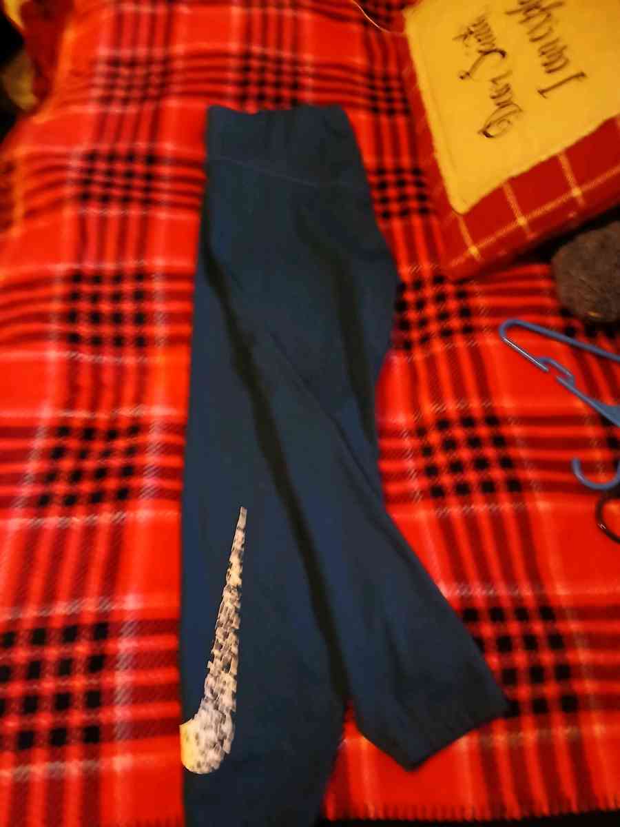 nike leggings activewere - Adelanto, California - FleaMarketBay
