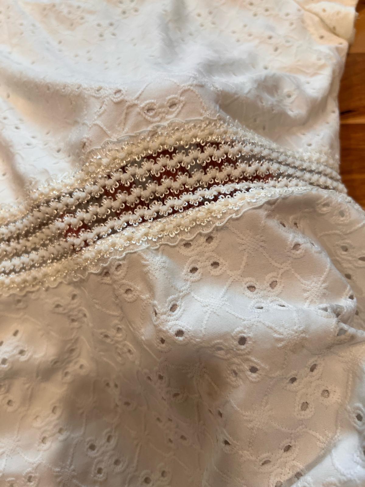 white dress - Sacramento, California - FleaMarketBay