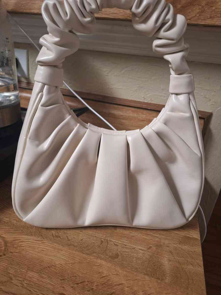 JW PEI WHITE BAG - Houston, Texas