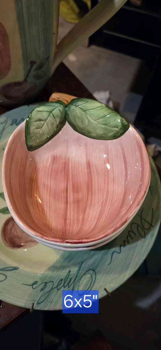 apple kitchen decor - Fort Myers, Florida - FleaMarketBay