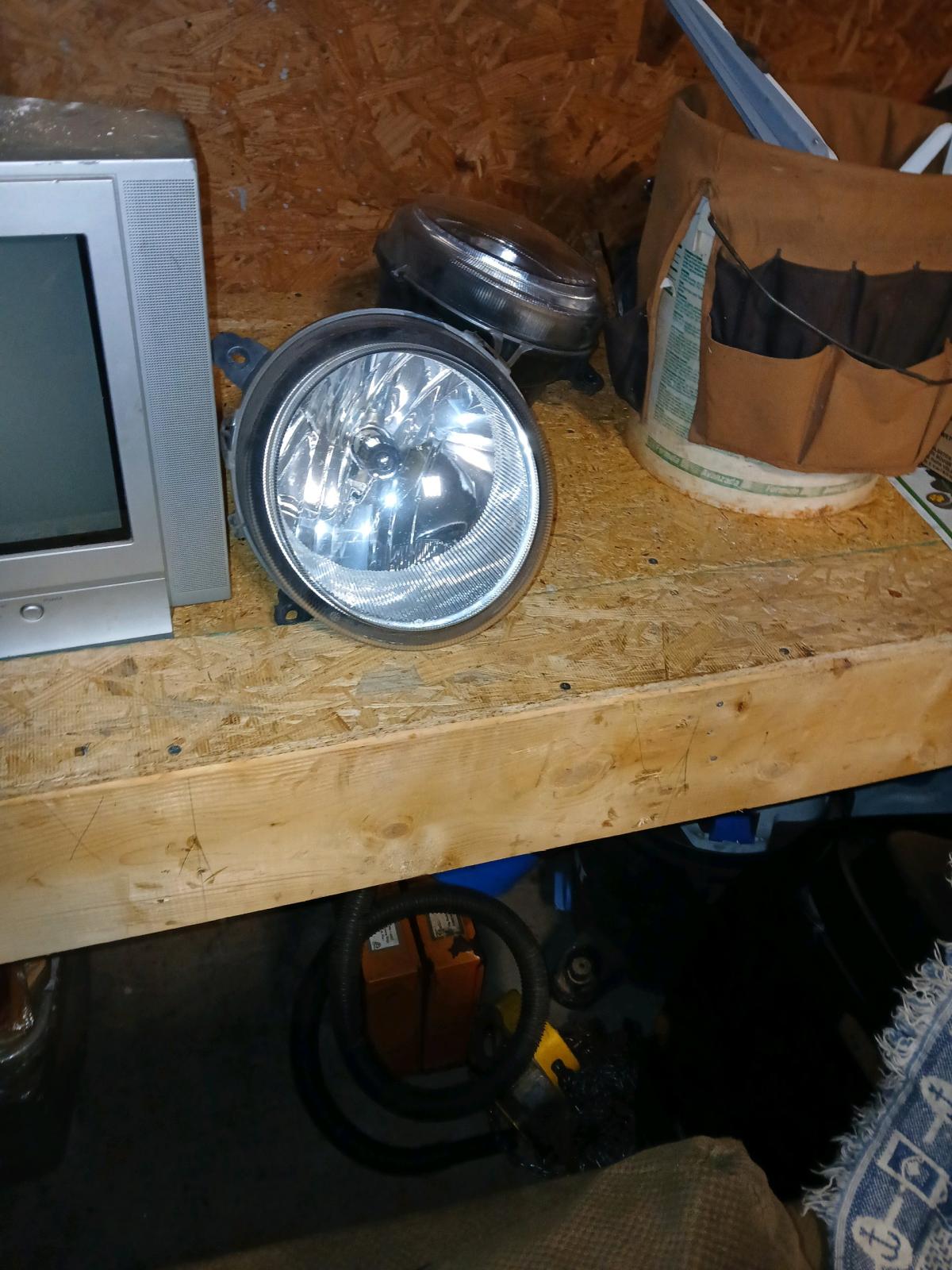 2017 JEEP PATRIOT 4x4 HEADLIGHTS - Covington, Georgia