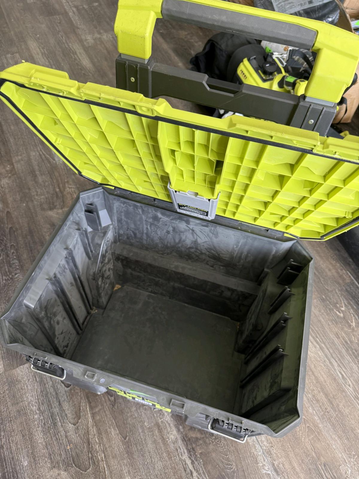 Ryobi link rolling tool box - Acworth, Georgia - FleaMarketBay