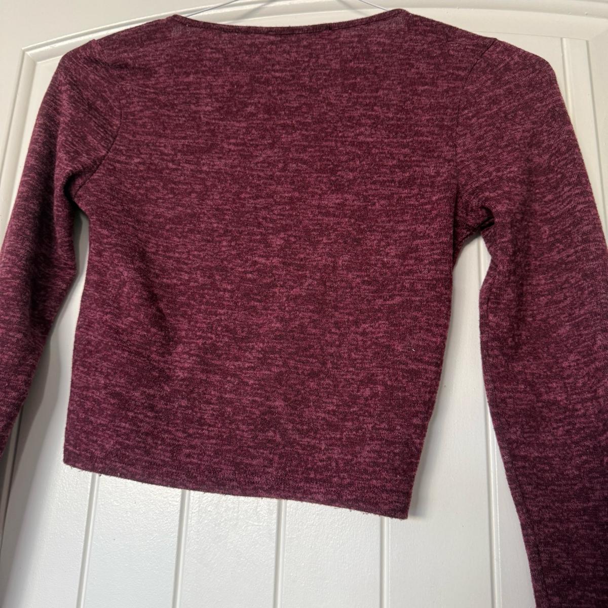 Forever 21 Burgundy Marled Cropped Henley Top  Long Sleeve S - Los Angeles, California - FleaMarketBay
