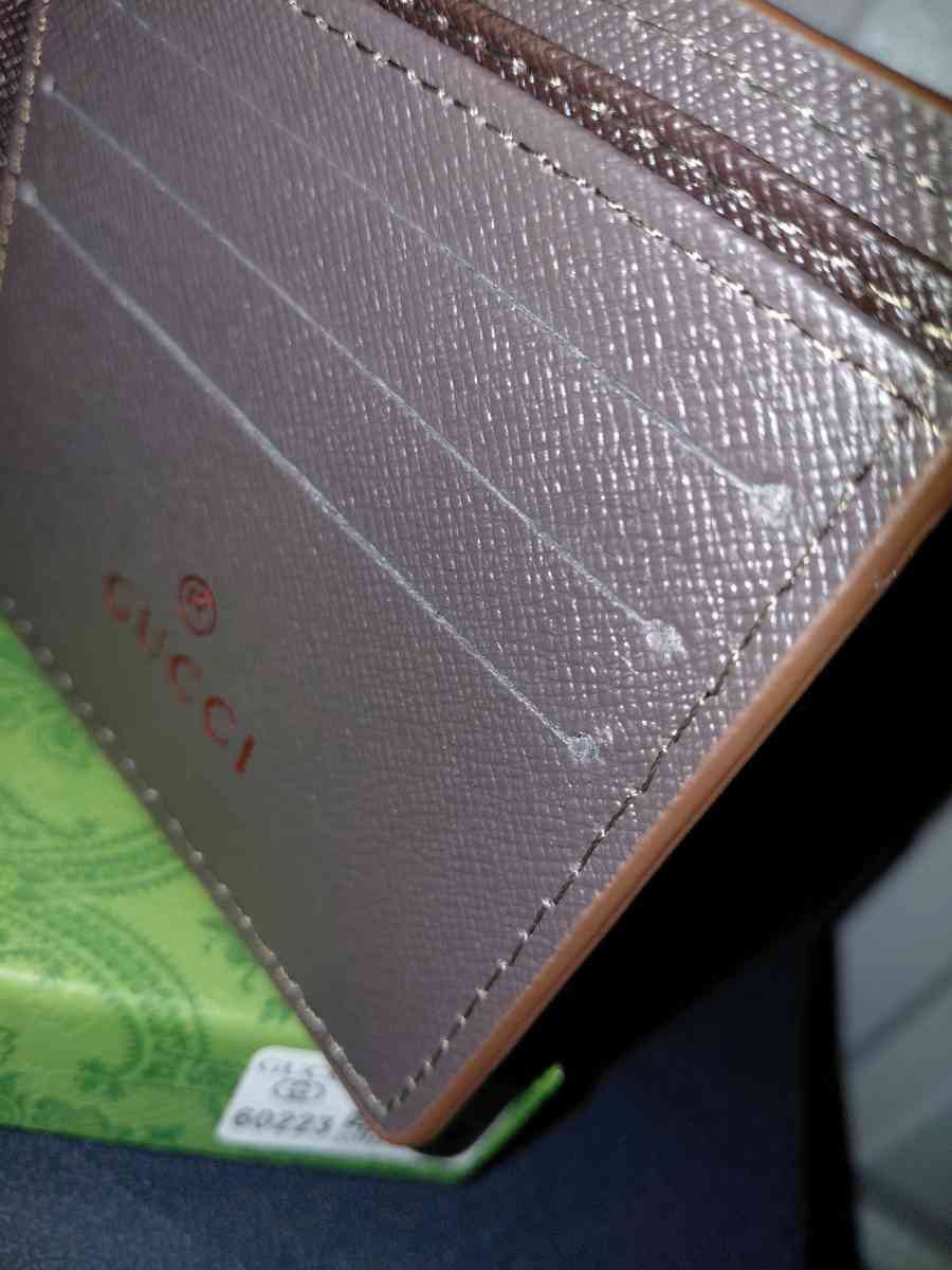 Tan Wallet - Coconut Creek, Florida - FleaMarketBay