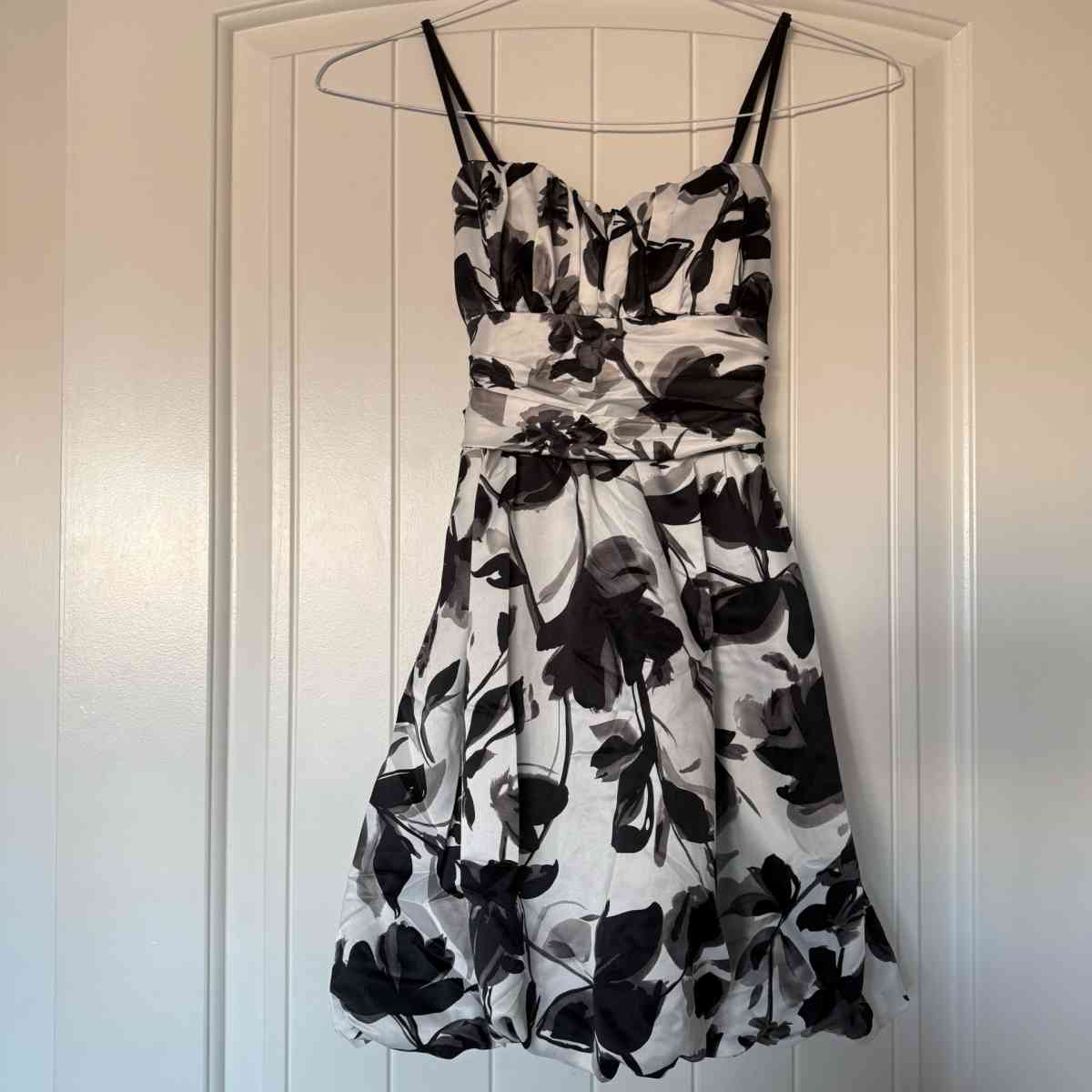 Black  Ivory Floral Padded Cocktail Dress with Bow Back  For - Los Angeles, California