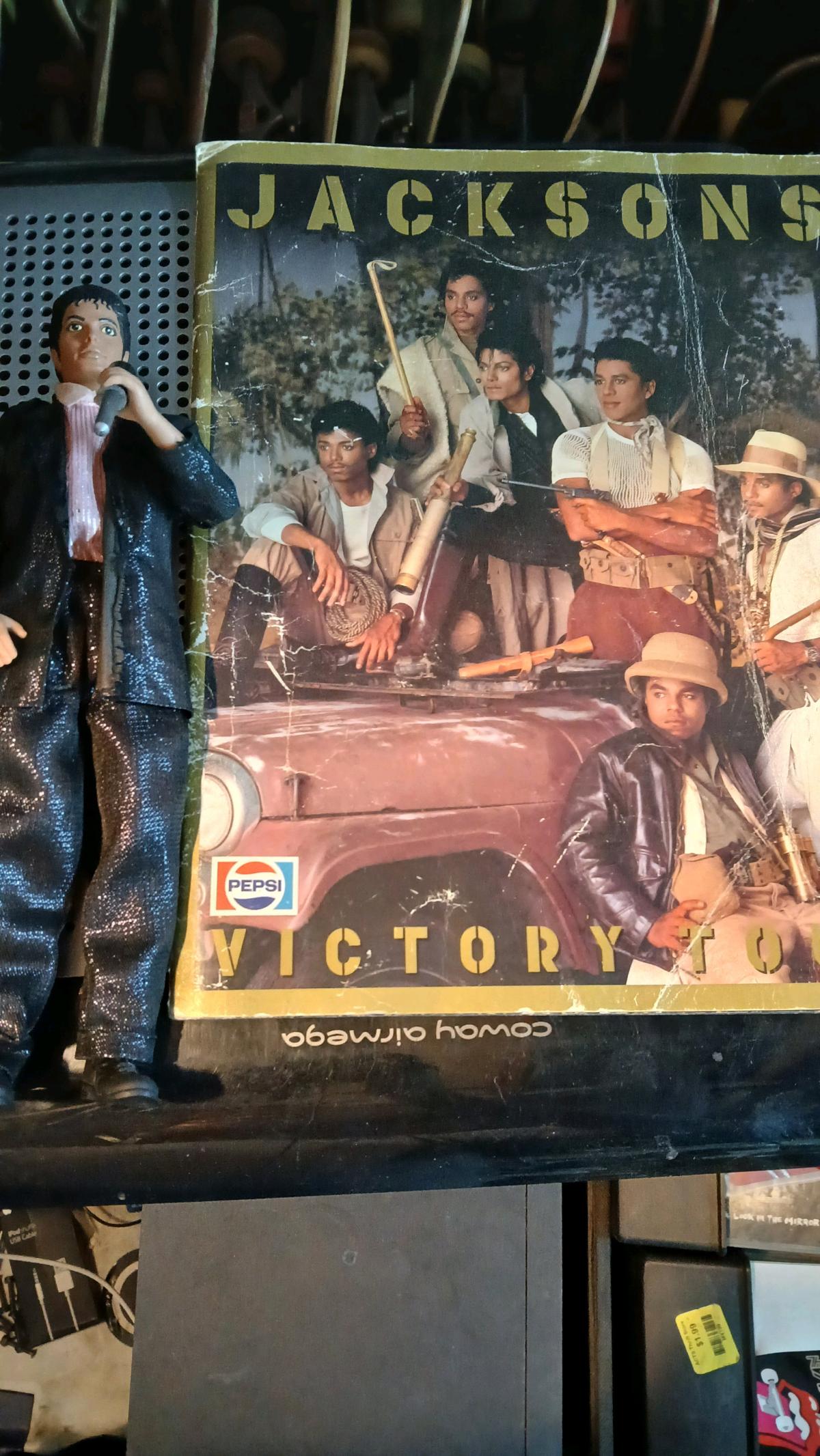 michael jackson ljn figure and tour program