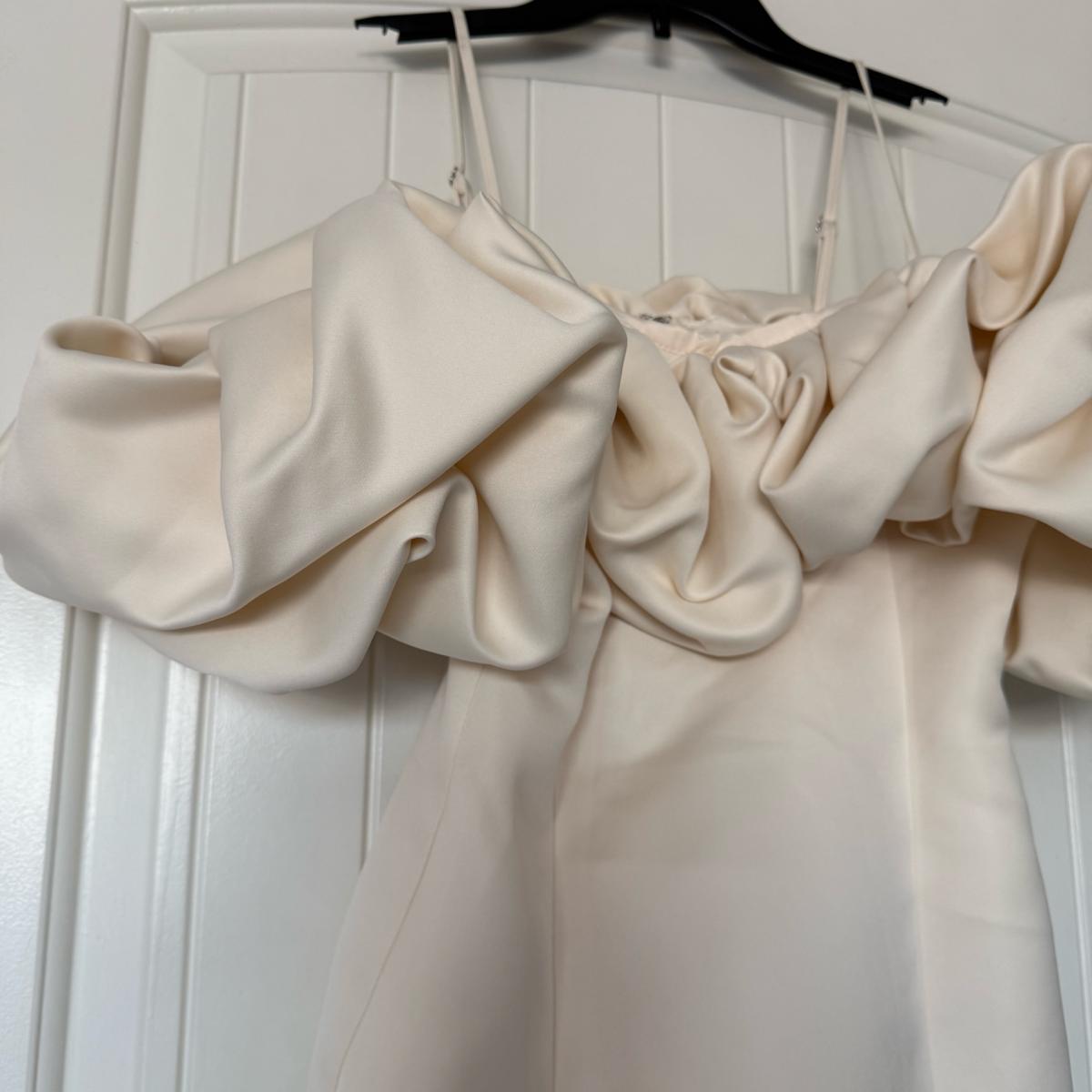 Elegant Cream Vanilla PuffSleeve OffShoulder Mini Dress - Los Angeles, California - FleaMarketBay