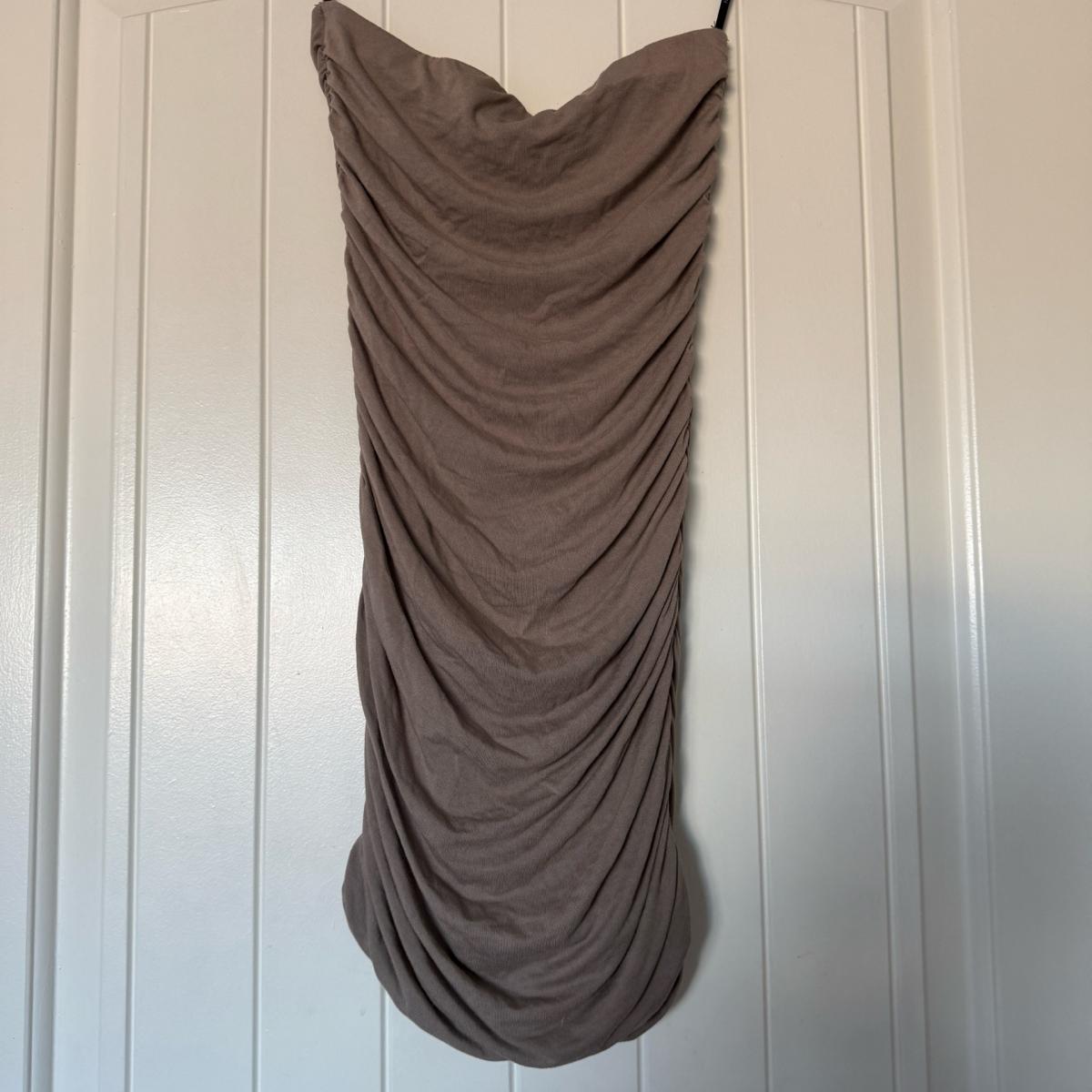 Forever 21 Taupe Strapless Ruched Bodycon Midi Dress  Size S - Los Angeles, California - FleaMarketBay