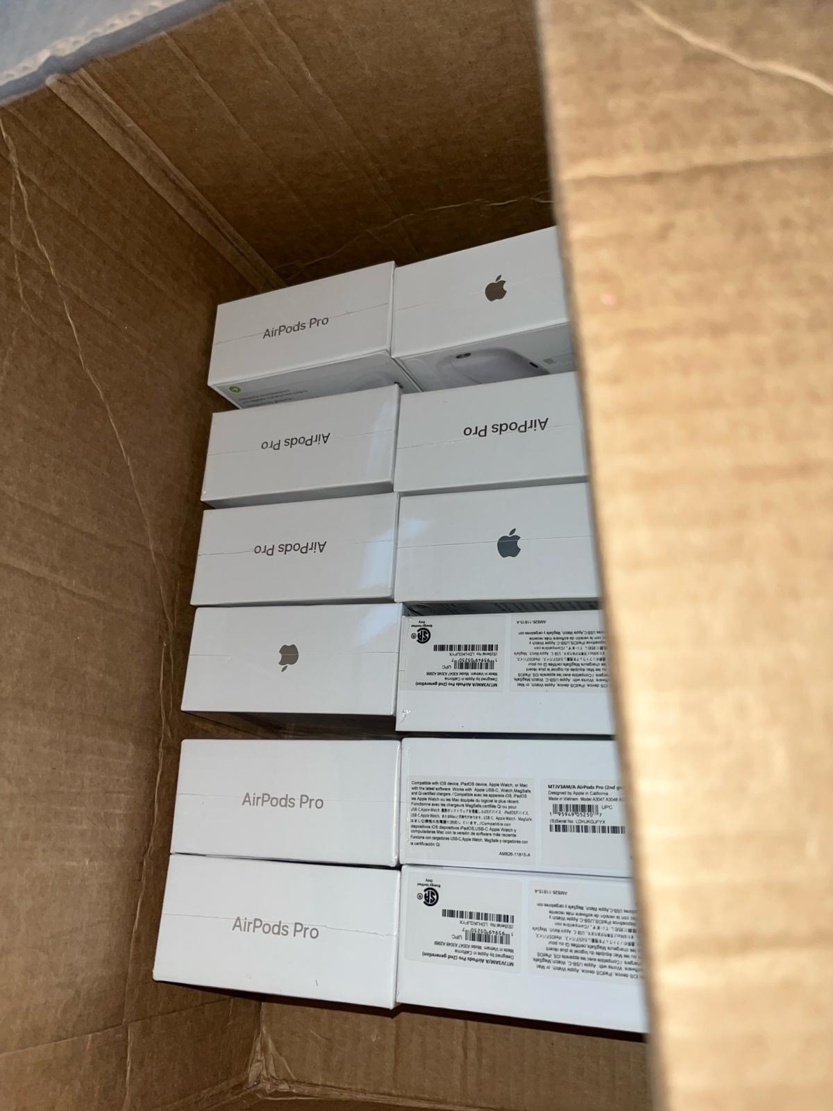 AirPod Pro 2nd gen - Crowley, Texas - FleaMarketBay