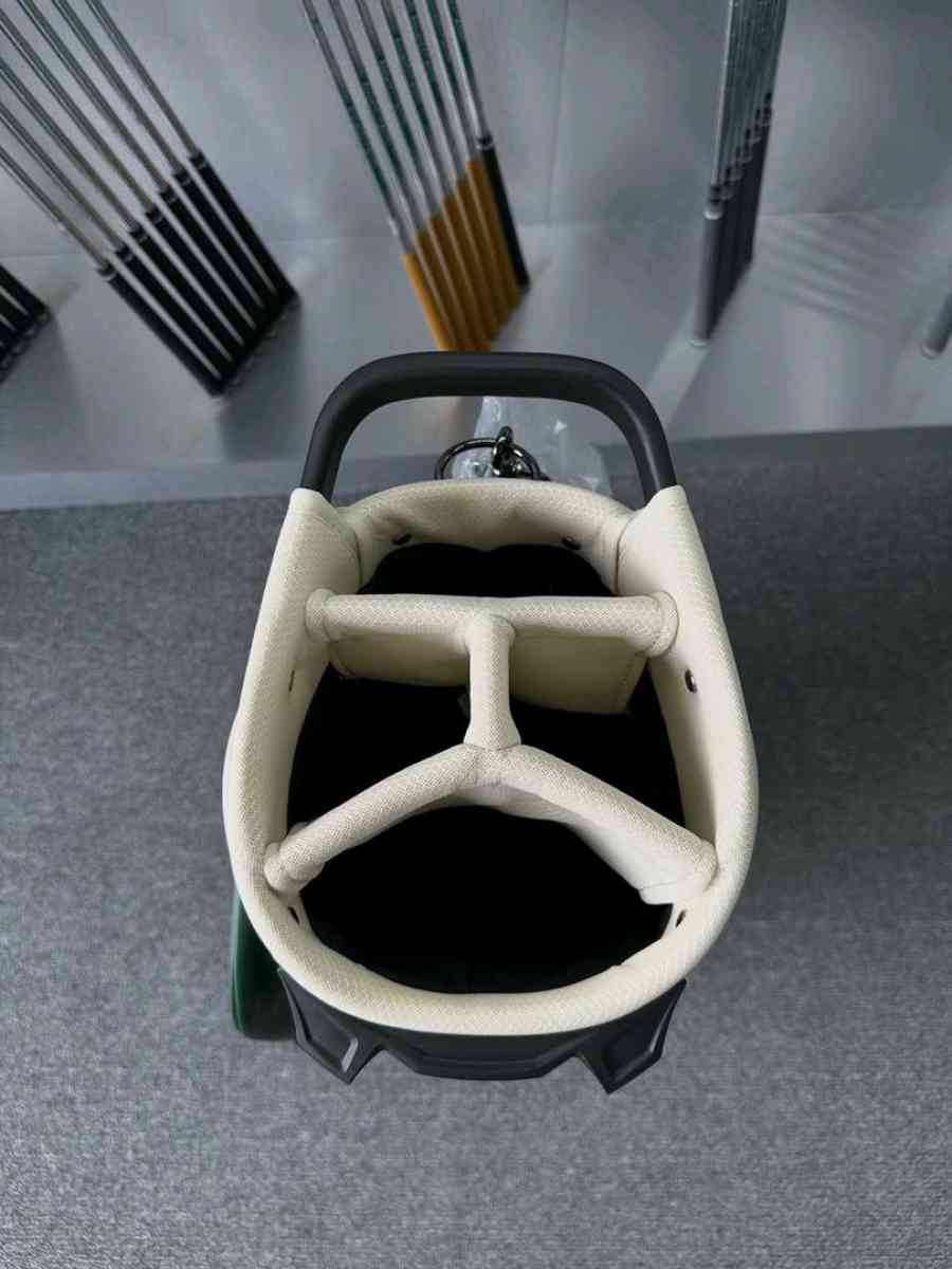 Gold Clubs - Tampa, Florida - FleaMarketBay