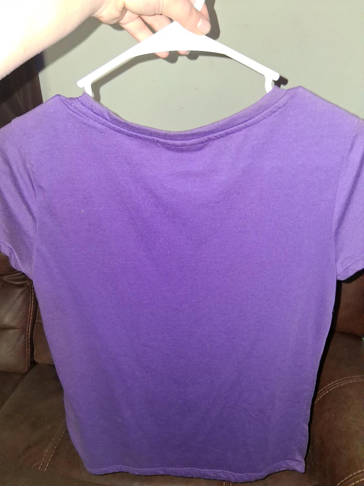 Ladies bobbie b brooks shirt - Middlesex, North Carolina - FleaMarketBay