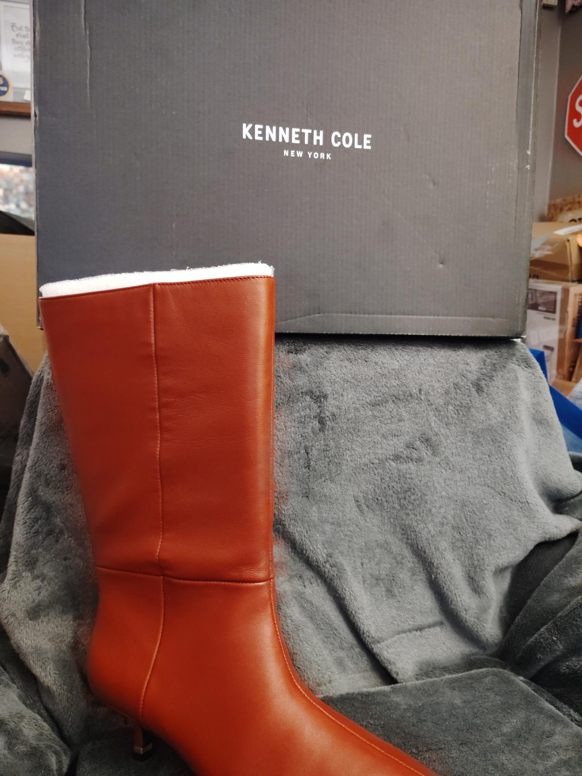 KennethCole Merle Kitten Heel Boots Rio Red Leather size 65 - Virginia Beach, Virginia - FleaMarketBay