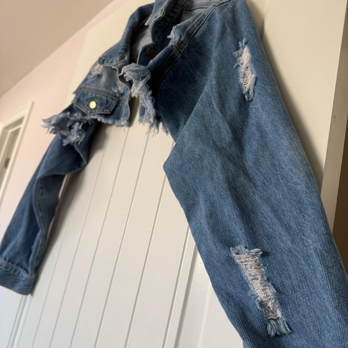 Ultra Cropped Distressed Denim Jacket  Raw Hem Light Wash  B - Los Angeles, California - FleaMarketBay
