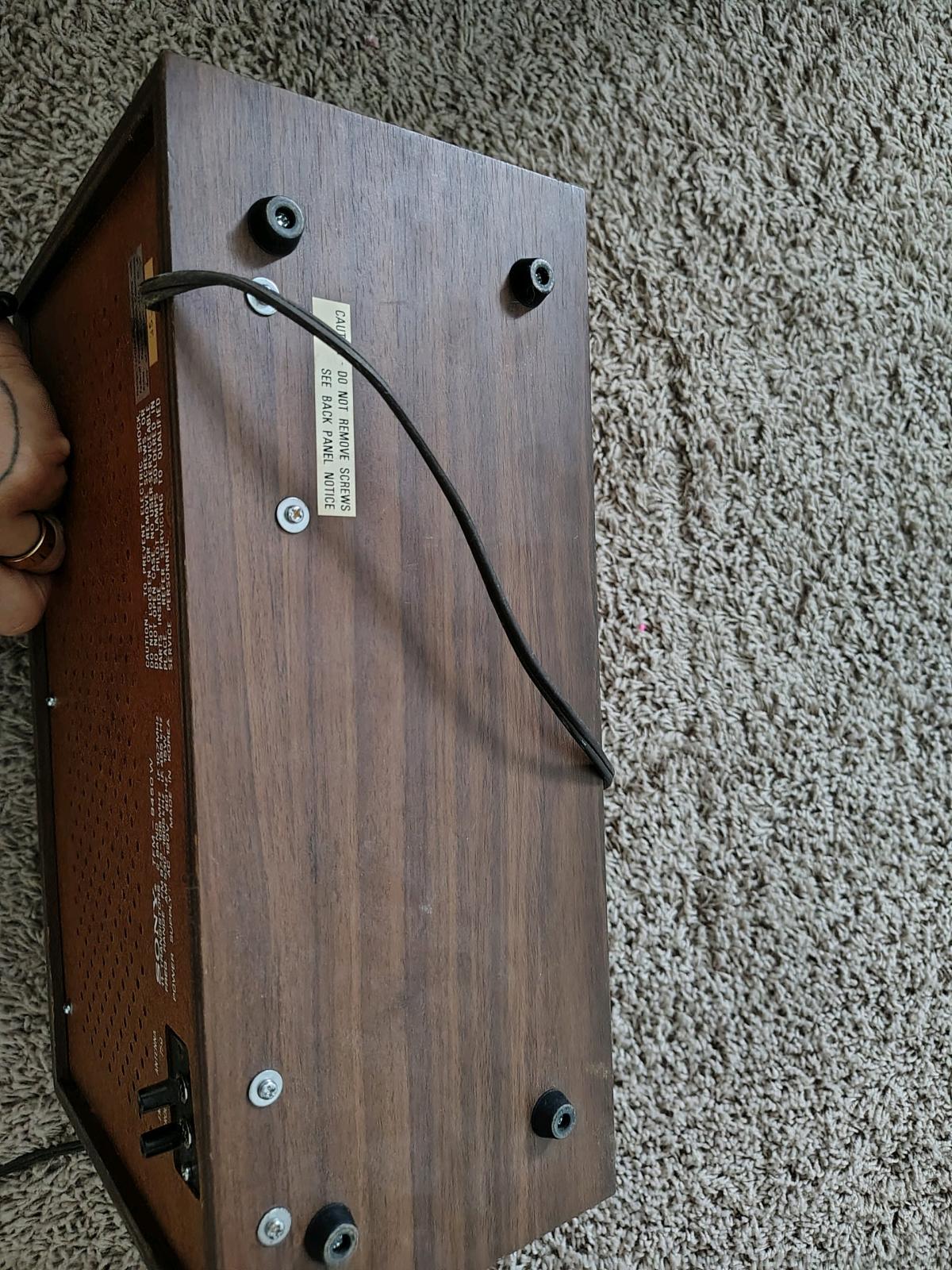 vintage old school radio - Chambersburg, Pennsylvania - FleaMarketBay