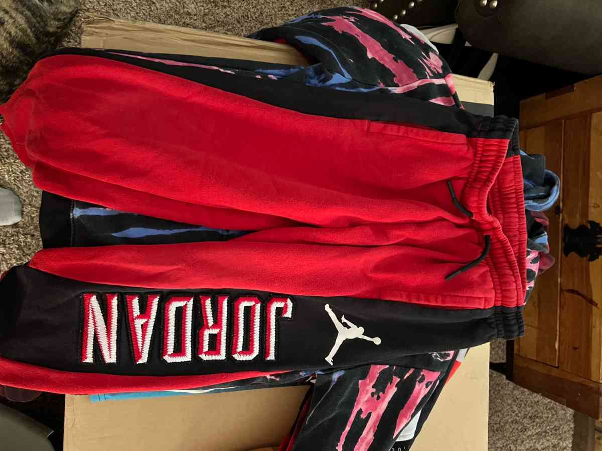 Box of Mixed Boys Clothes - Lithia Springs, Georgia - FleaMarketBay