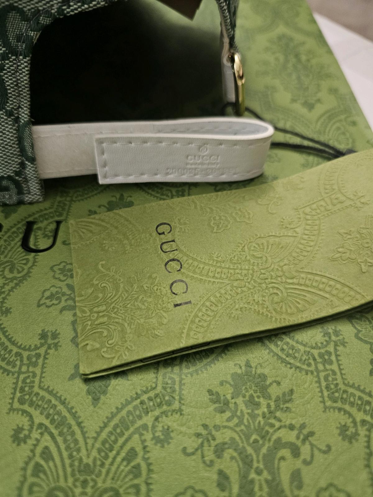 Gucci Mens Hat - Adamsville, Ohio - FleaMarketBay