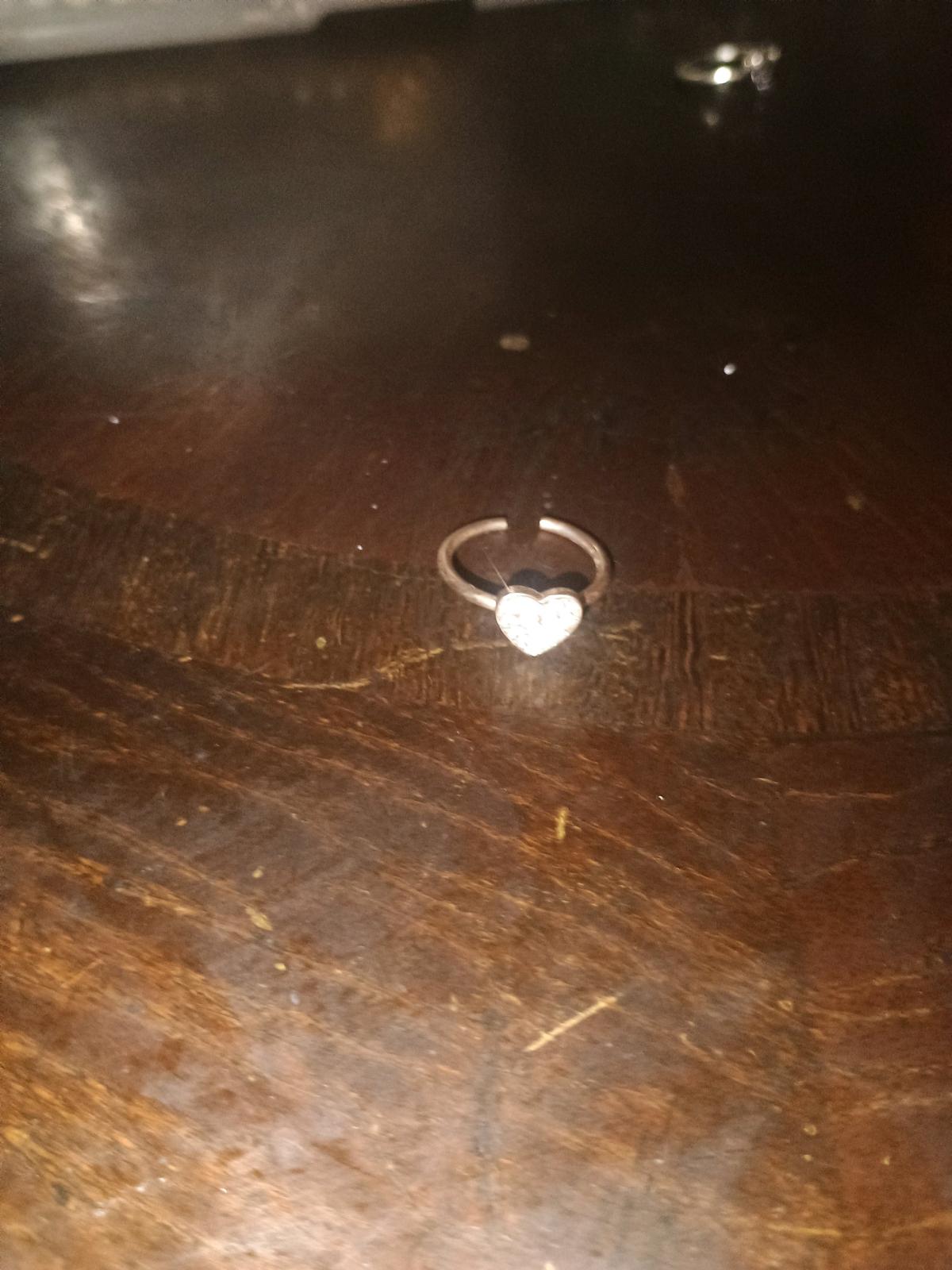 heart ring - Altoona, Alabama - FleaMarketBay