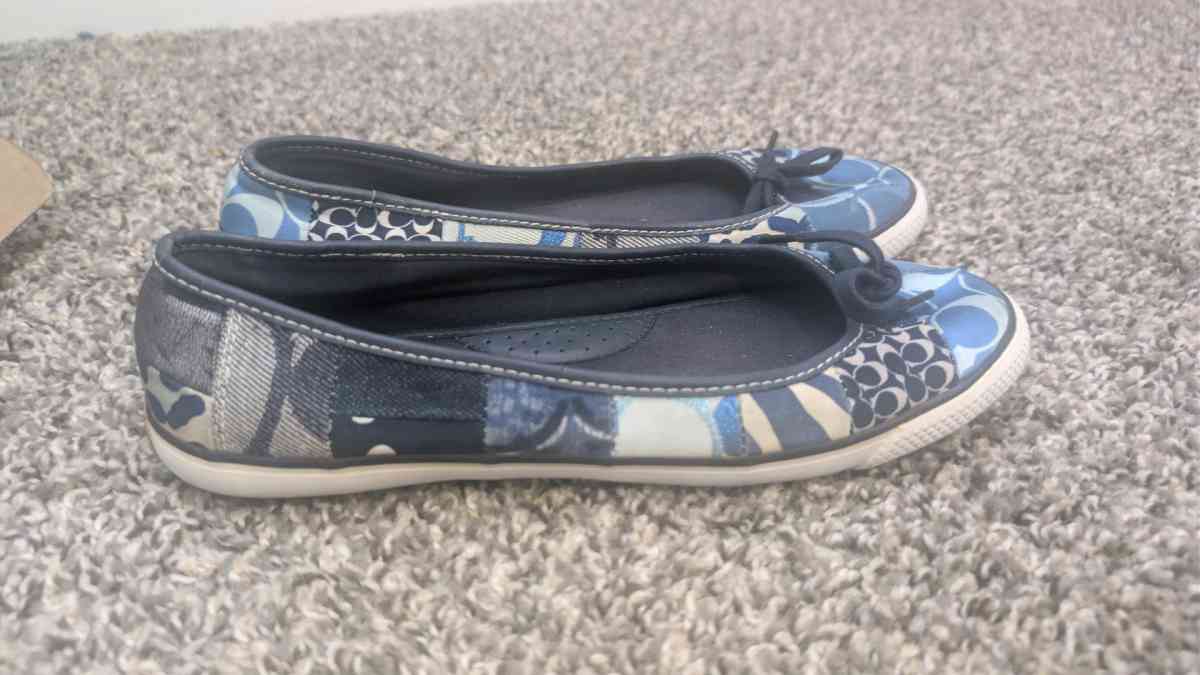 coach flats